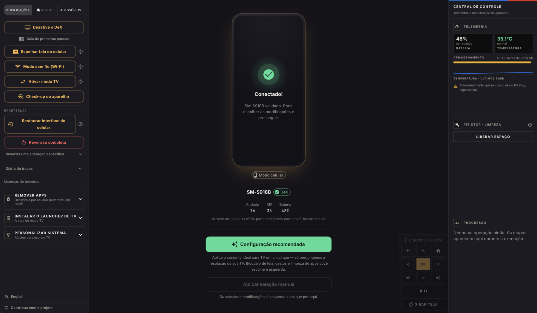 Interface do programa Revya no computador: à esquerda o painel de modificações e manutenção, com reversão completa; ao centro o Samsung já conectado, com os dados do aparelho e o botão de configuração recomendada; à direita a central de controle, com telemetria, liberação de espaço e o controle remoto.